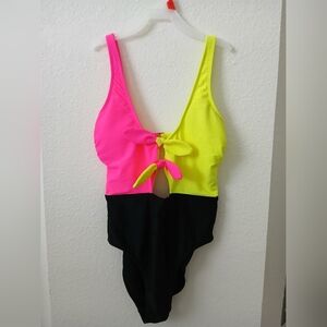 No boundaries one piece small 3 pcs